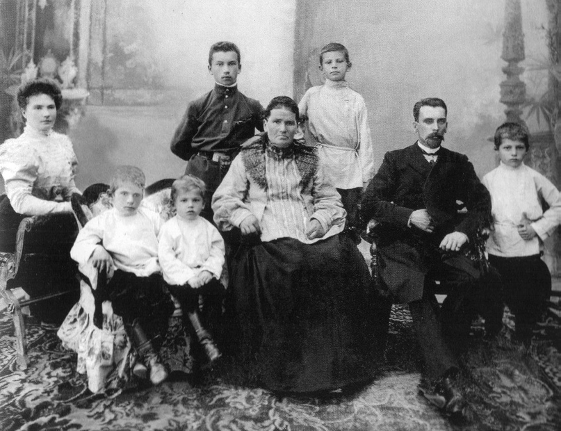 Семья казаков Шишеловых, конец XIX – начало ХХ в.
