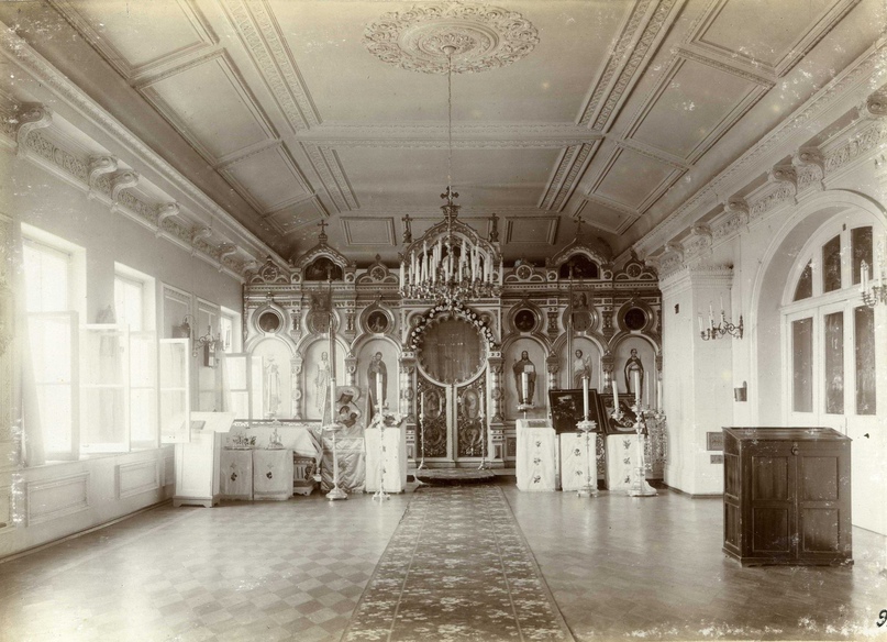 Учебная церковь Николаевского института, конец XIX века